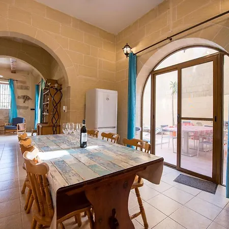 Mikiel U Marija Holiday Farmhouse With Private Pool Vakantiehuis