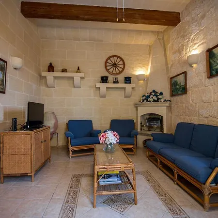 Mikiel U Marija Holiday Farmhouse With Private Pool Qala